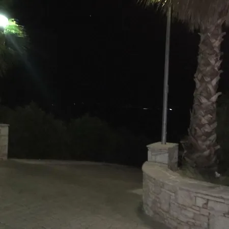 Apartment White - Luxury Family Sarande