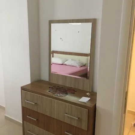 White - Luxury Family Apartment